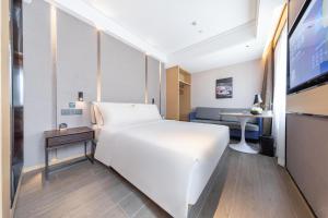 atour hotel zhongshan xiaolan