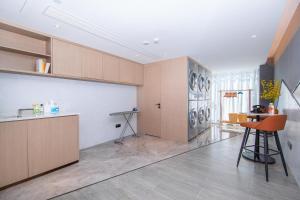 atour hotel zhongshan xiaolan