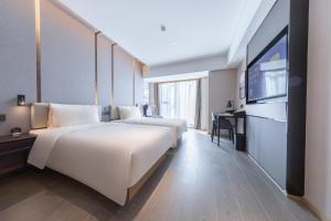 atour hotel zhongshan xiaolan