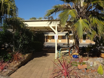 forster palms motel