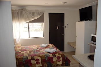 civic motor inn