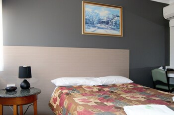 civic motor inn