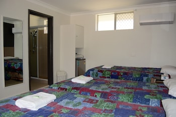 civic motor inn