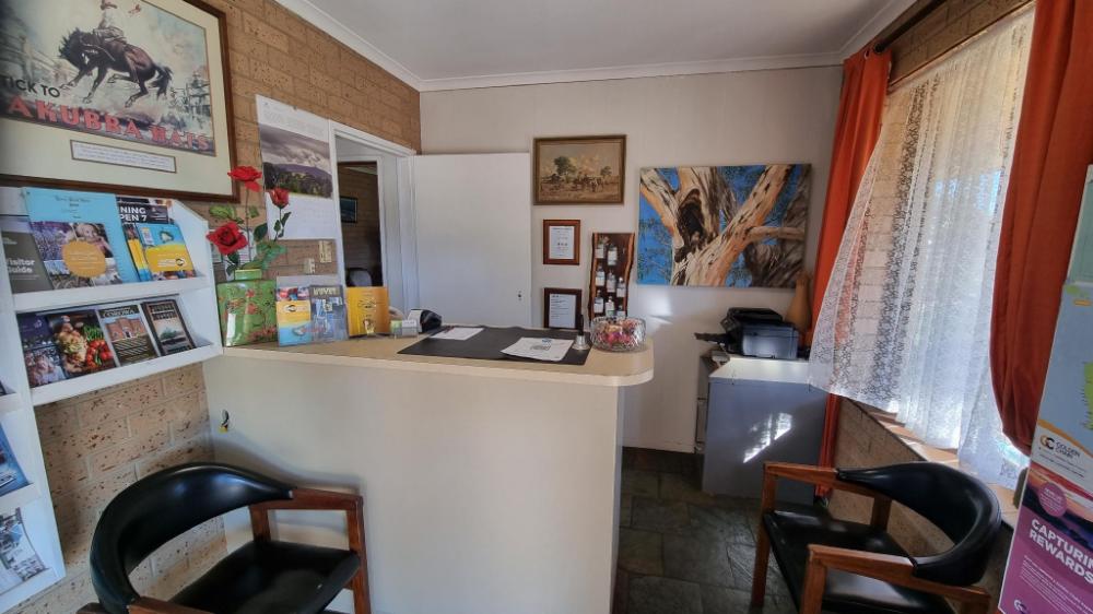 lone pine motel corowa