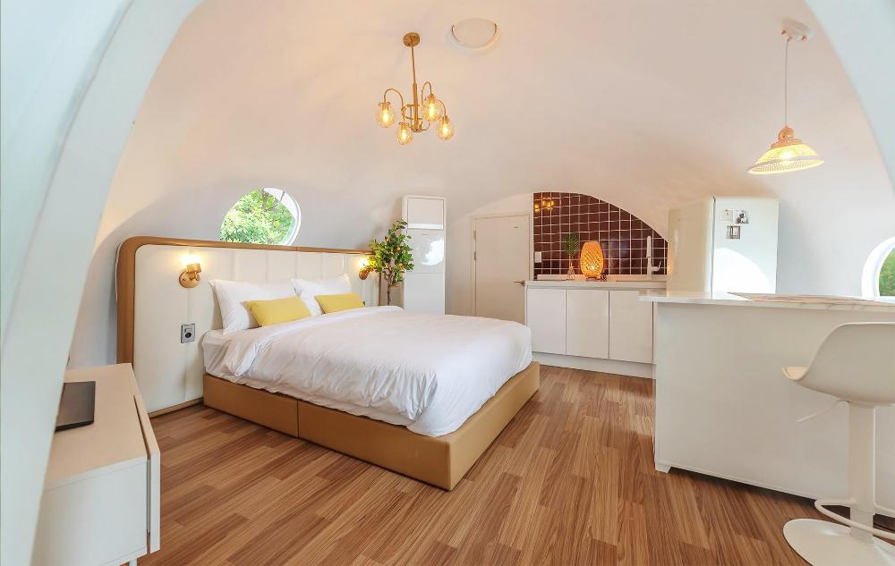 sunrise hill poolvilla