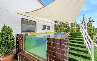 sunrise hill poolvilla