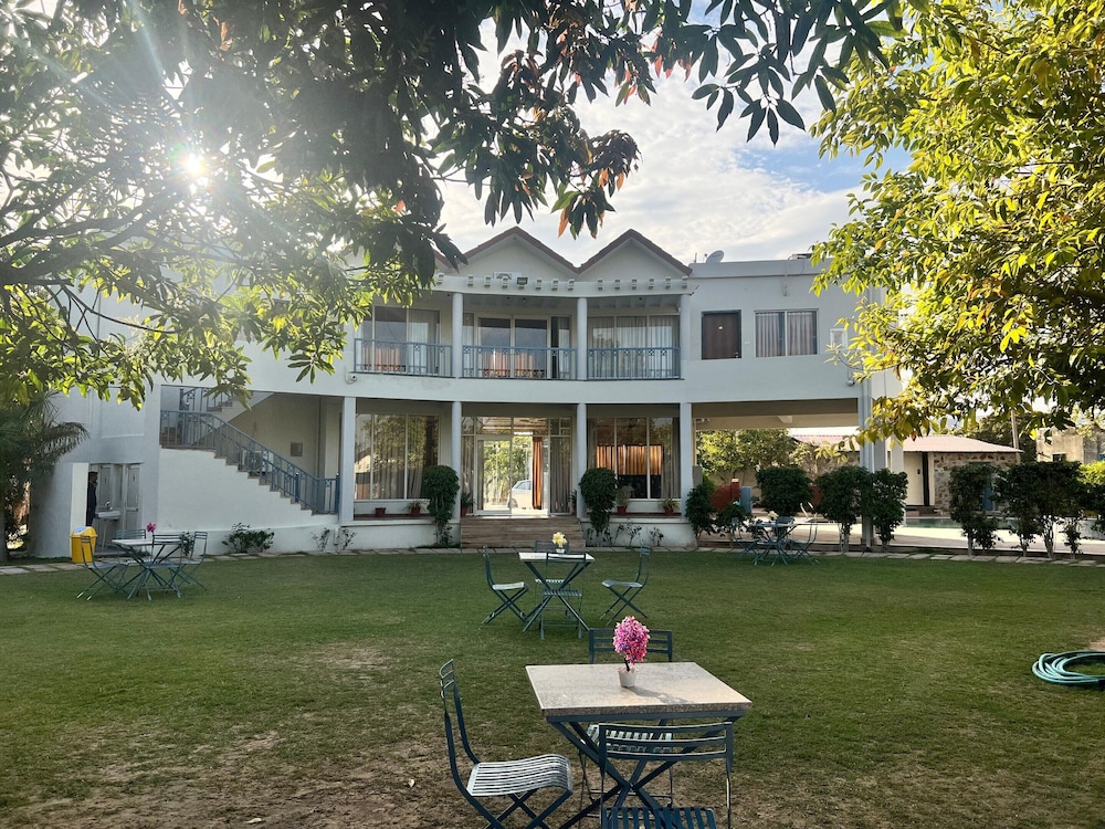 las cabanas resort