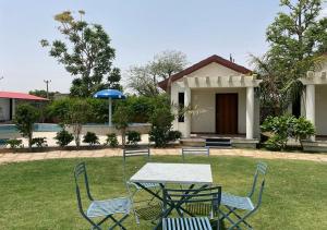 las cabanas resort pushkar