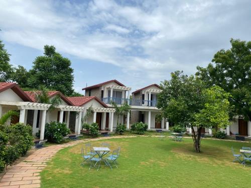 las cabanas resort pushkar