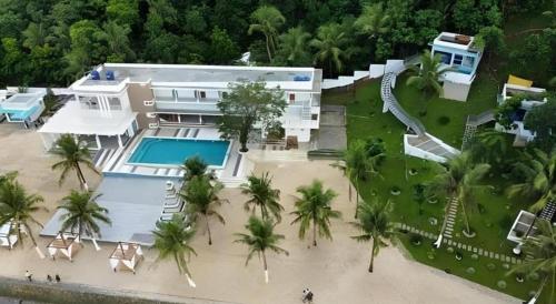 namanday island resort