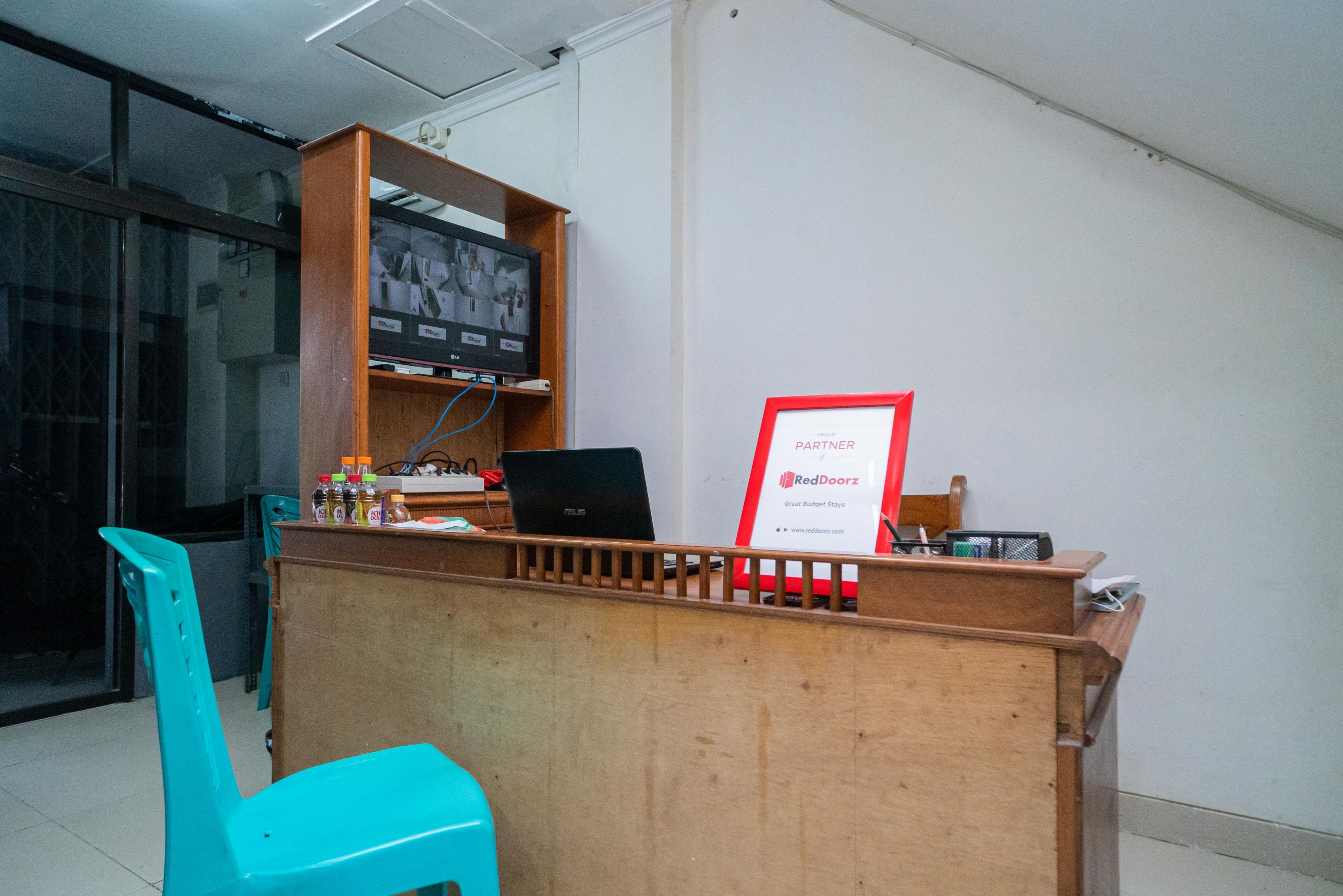 Reddoorz @ Aralia Harapan Indah,Jakarta>>Bekasi,1 star