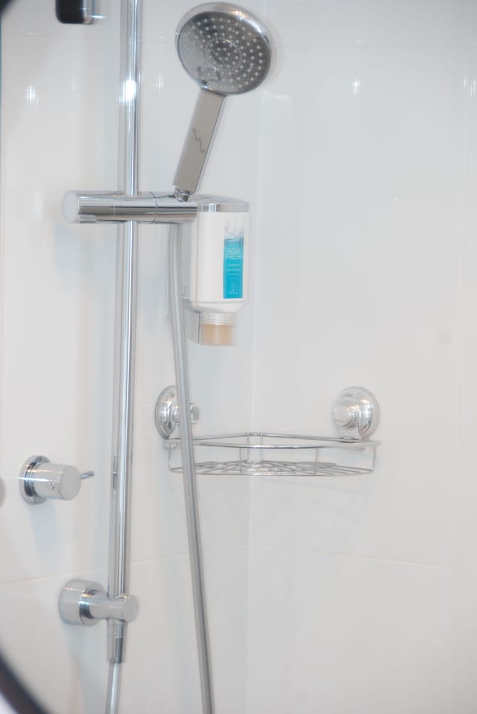 commodore motor inn albury