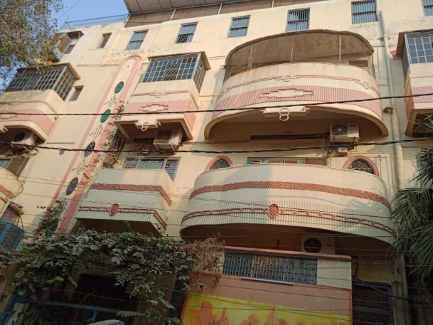 vagabond stay hostel