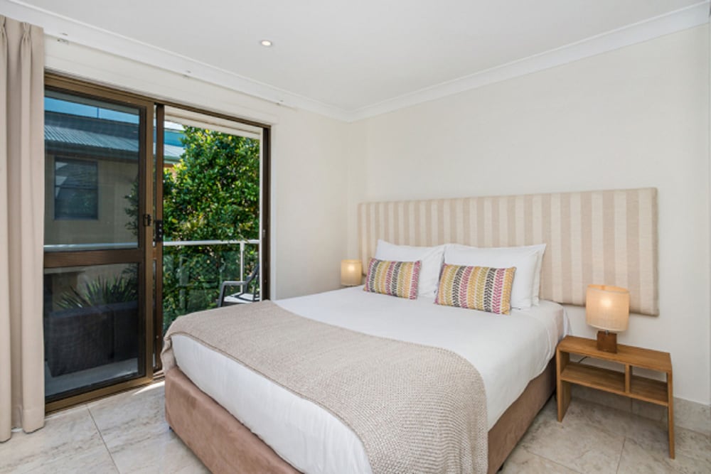 bayview beachfront apartments in town right on the beach