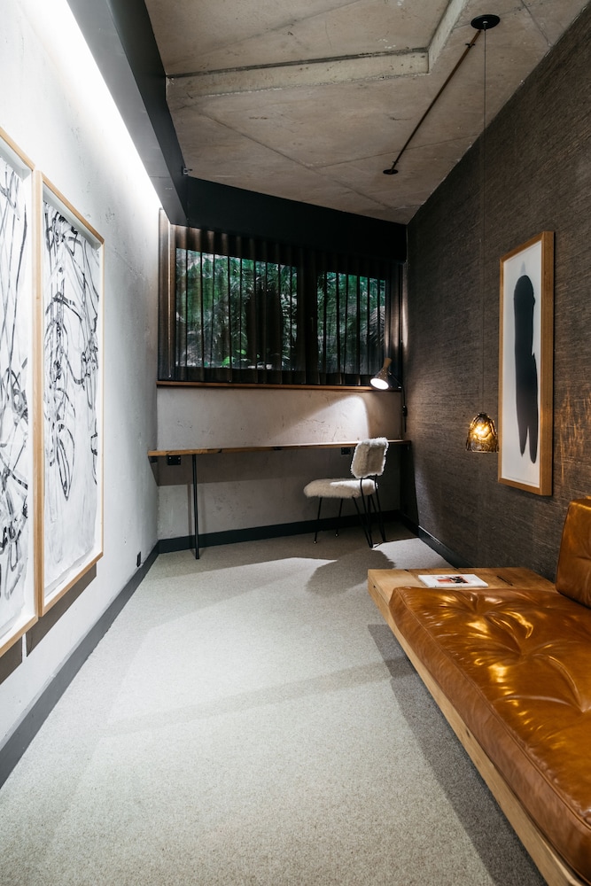 ovolo nishi