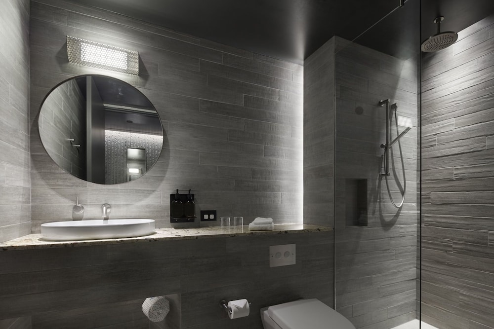 ovolo nishi