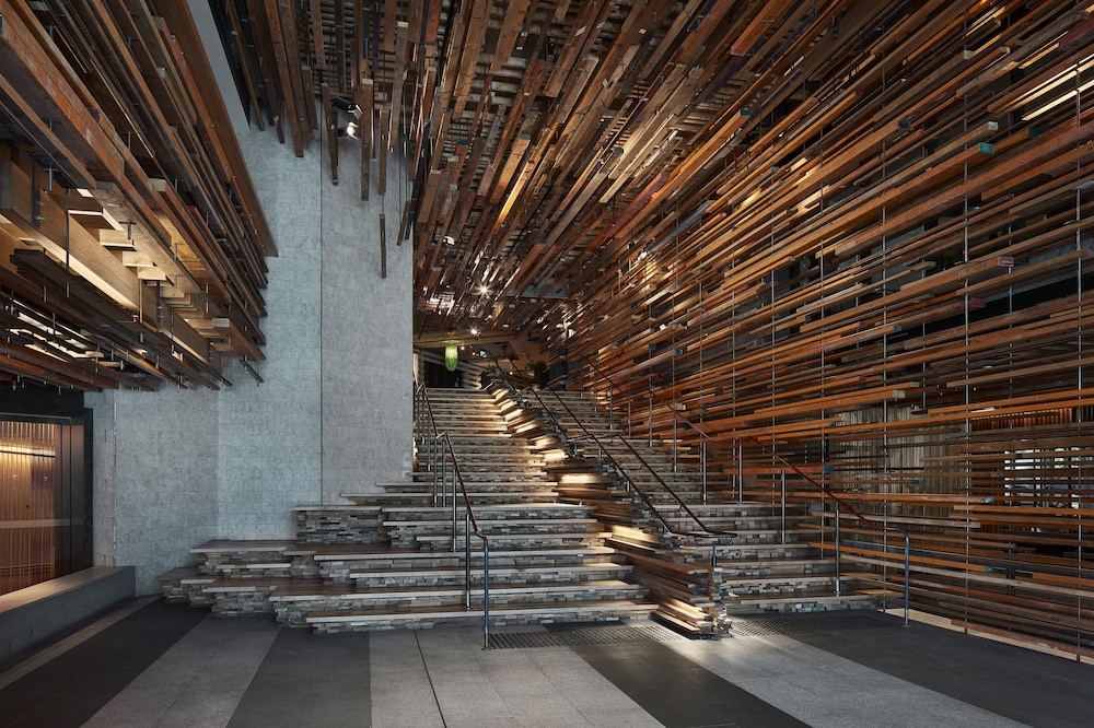ovolo nishi