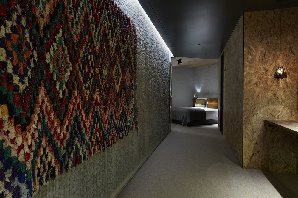 ovolo nishi
