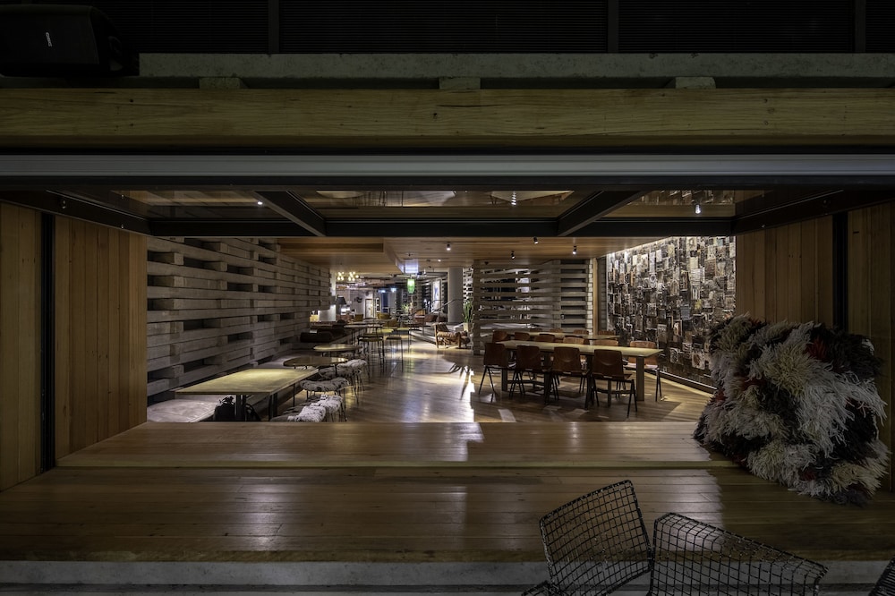 Ovolo Nishi,In Canberra (Northern Canberra),4 star