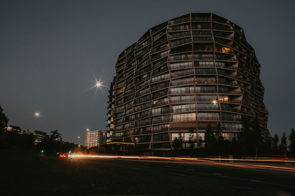 ovolo nishi
