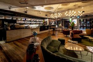 ovolo nishi