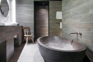 ovolo nishi