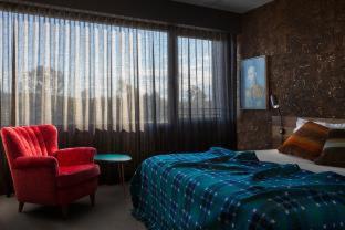 ovolo nishi