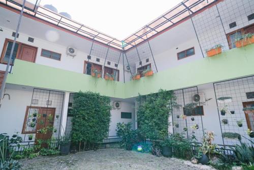 urbanview hotel griya surya malang by reddoorz