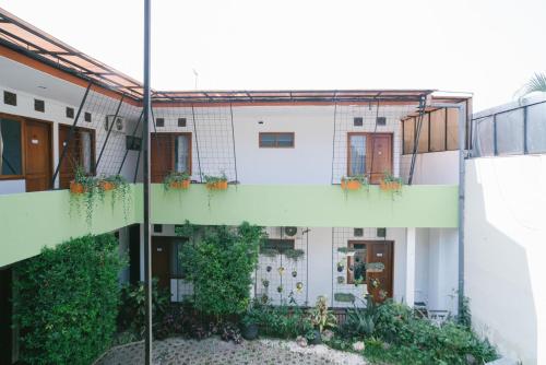 urbanview hotel griya surya malang by reddoorz