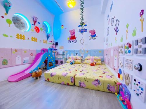 ho li safety parent child inn