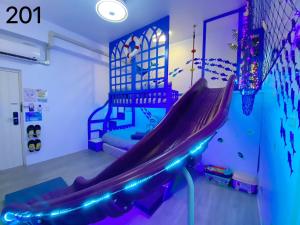 ho li safety parent child inn