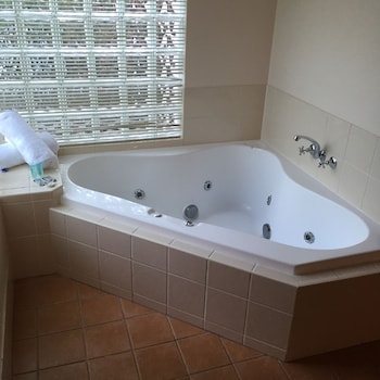 aspley carsel motor inn
