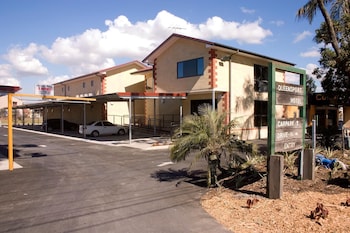 The Queensport Motel & Tavern,Bald Hills>>Ascot,4 star