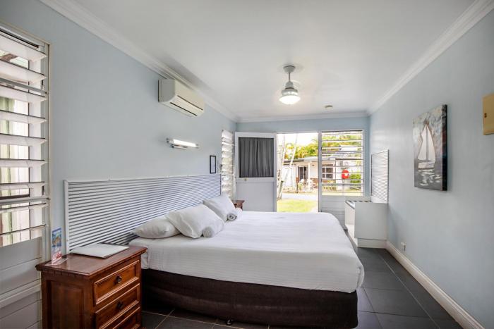 bush village holiday cabins