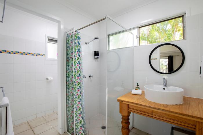 bush village holiday cabins