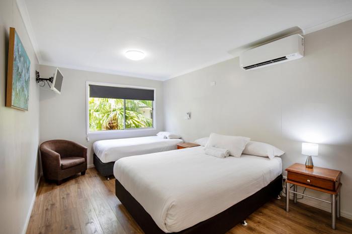 bush village holiday cabins