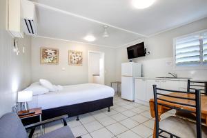 bush village holiday cabins