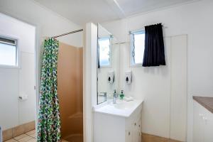 bush village holiday cabins