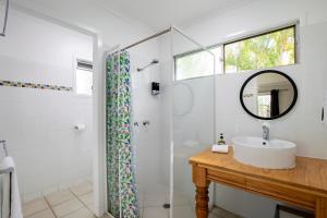 bush village holiday cabins