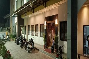Aadrika Residency,India>>Varanasi,2 star