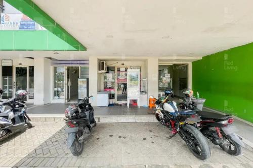 redliving apartemen green lake view ciputat syafa property tower e