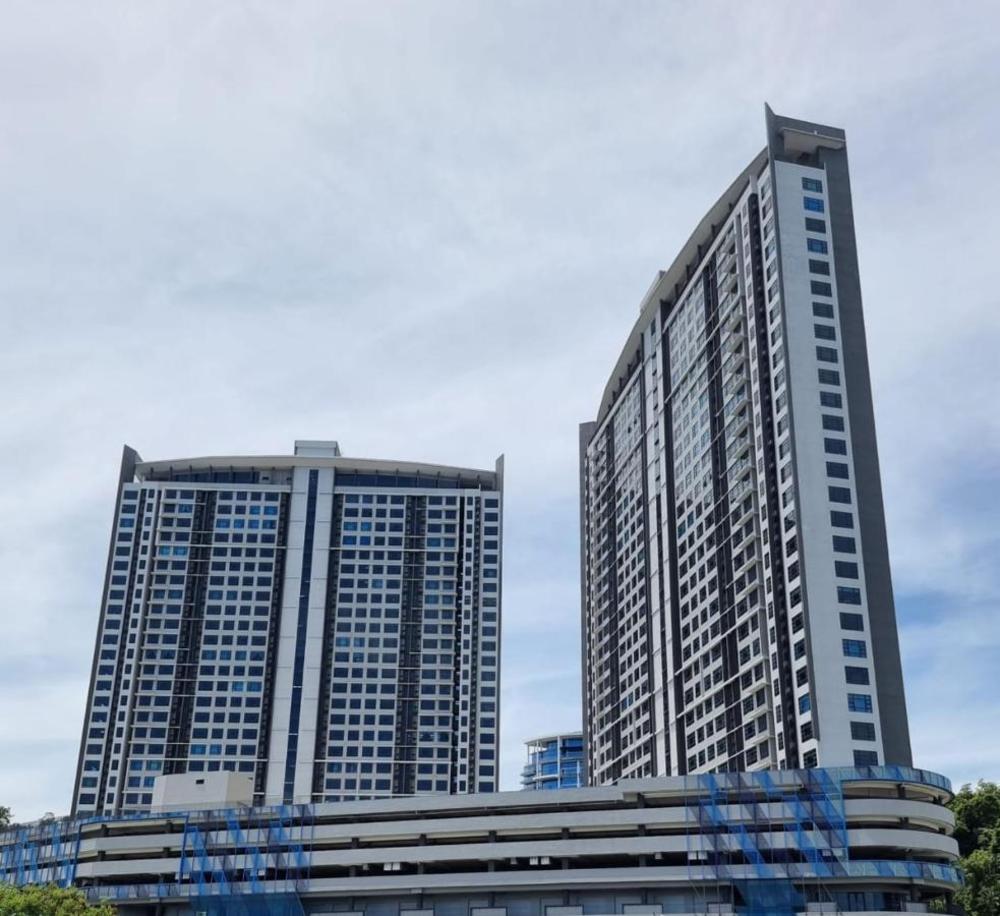 jacks jesselton quay citypads