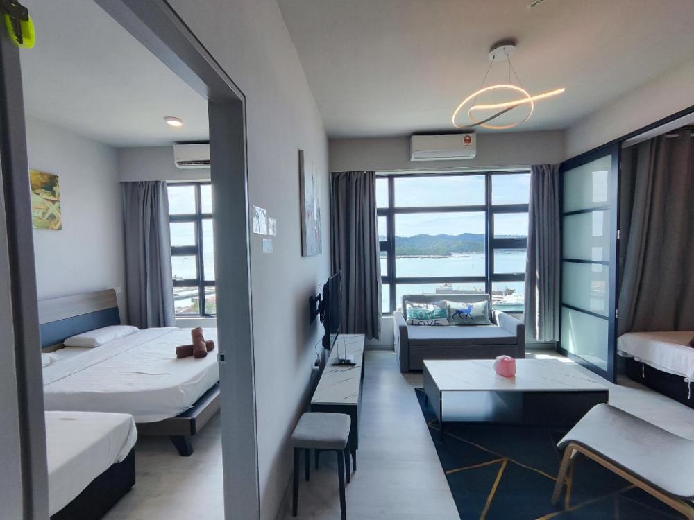 jacks jesselton quay citypads