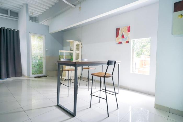 urbanview hotel syariah de umbrella ciputat