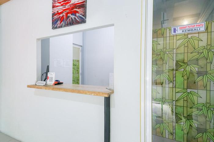 urbanview hotel syariah de umbrella ciputat