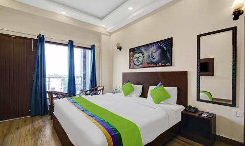 hotel noida grand