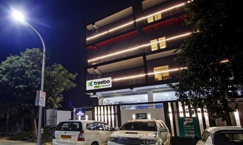 hotel noida grand