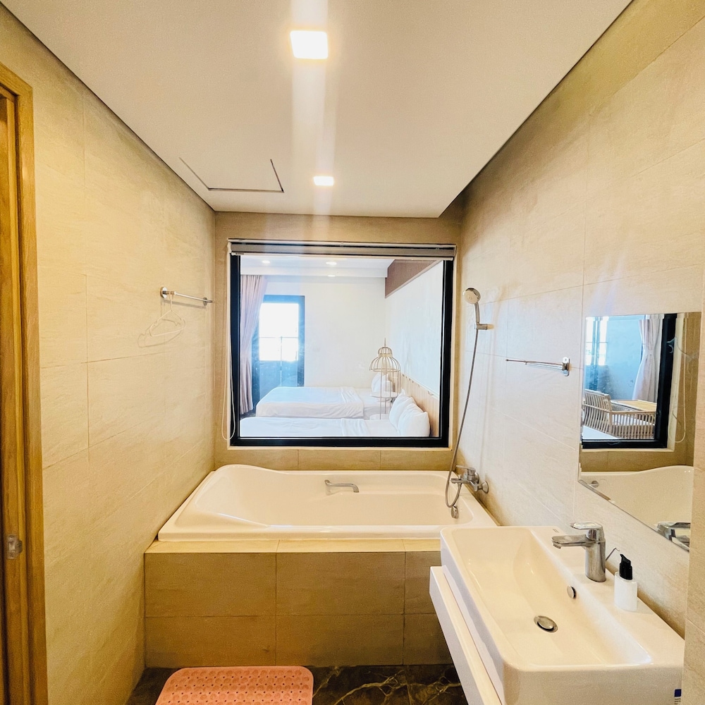 flc sea tower quy nhon seaview apartment