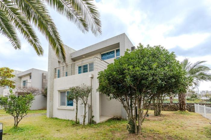 jeju aewolae hyuyang pension