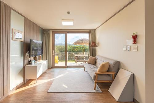 jeju aewolae hyuyang pension